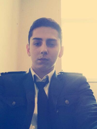  ,   El, 29 ,   