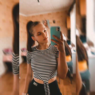  ,   Efrosinya, 24 ,  