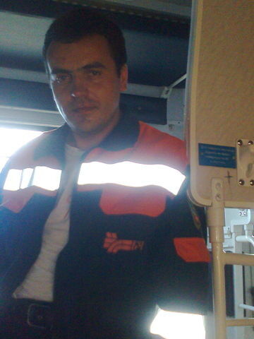  ,   Victor, 44 ,  