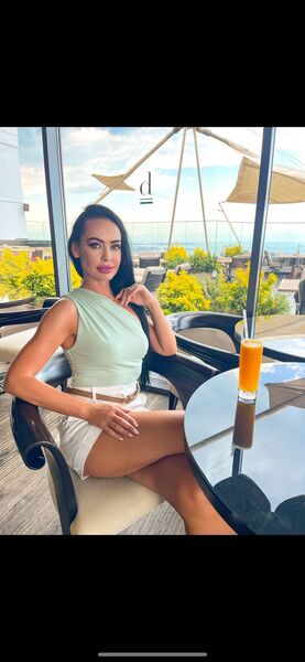  ,   Milena, 38 ,   c 