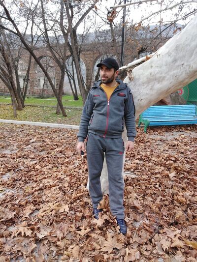  ,   Arman, 37 ,   ,   , c 