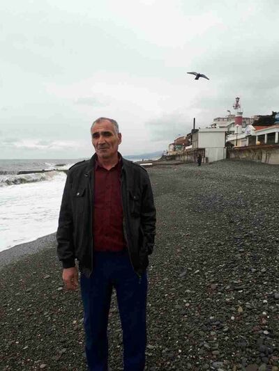  ,   Aro, 61 ,   ,   