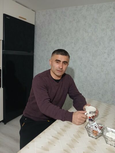  ,   Ferhad, 39 ,   ,   