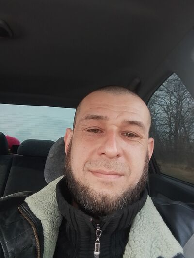  ,   Umar, 39 ,   ,   , c , 