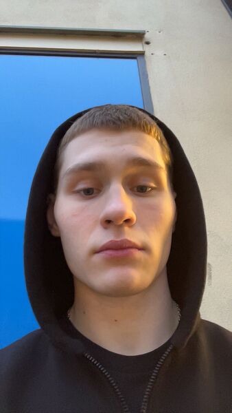  ,   Sevastian, 18 ,   ,   