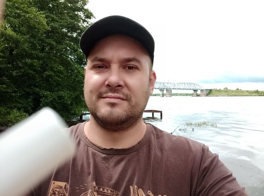  ,   Vlad, 28 ,   ,   