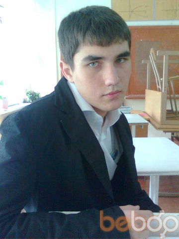  ,   Kamil, 35 ,   
