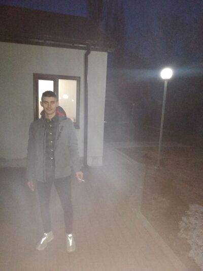  ,   Pavel, 26 ,   , 