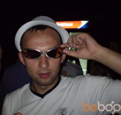  ,   Denis, 39 ,  