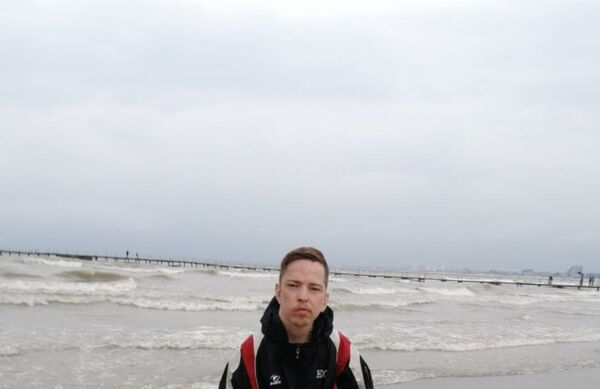  ,   Grom, 25 ,   ,   