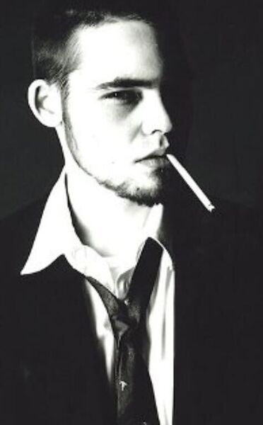  Praha,   Mike, 32 ,   ,   