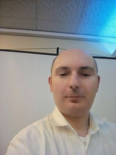  ,   LEO, 42 ,   ,   , c , 