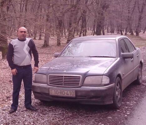  ,   Ali, 51 ,   ,   , c 