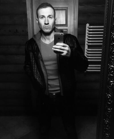  Praha,   Sasha, 30 ,   ,   