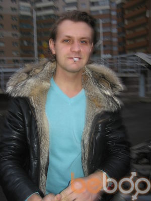  ,   Jonny, 37 ,   