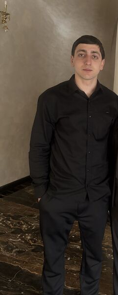  -,   Valerik, 25 ,  