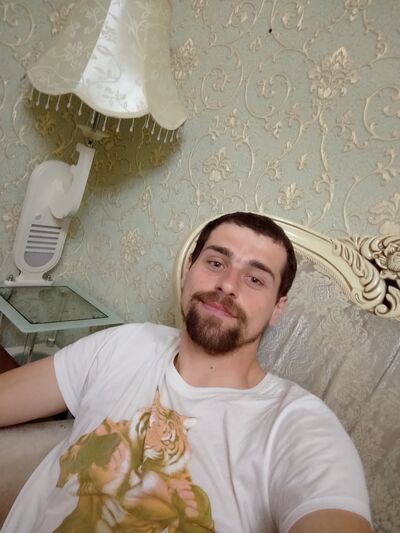  ,   Ilya, 28 ,   ,   