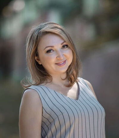  ,   Oxana, 42 ,   ,   