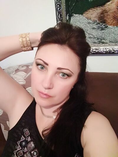  ,   Elena, 47 ,     , c 