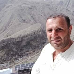  18934396  Armen, 45 ,    