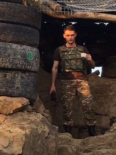  ,   Hayko, 24 ,   ,   