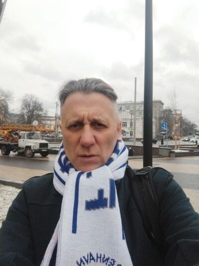  ,   Oleg, 56 ,   c 