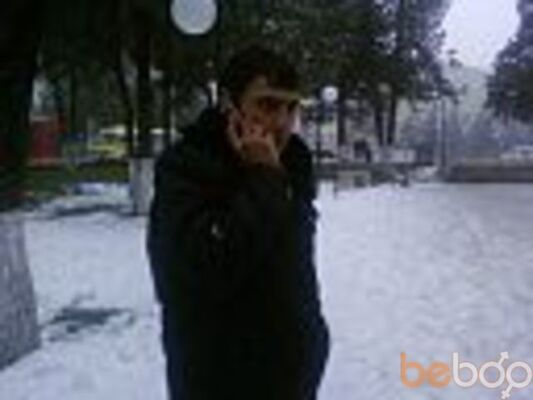  ,   Ishxan, 32 ,  