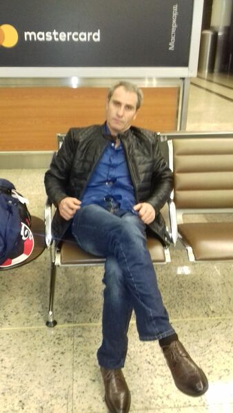  ,   Levon, 53 ,   ,   , c 