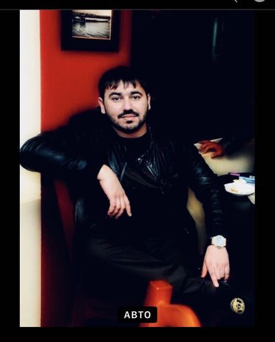  ,   Alex, 37 ,   ,   
