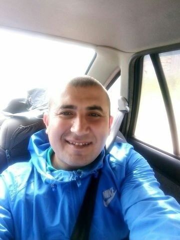  ,   Farid, 39 ,   ,   , c 