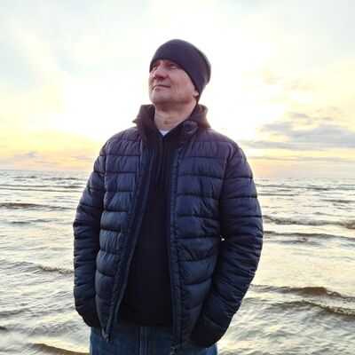  ,   Gennadi, 52 ,     , c 