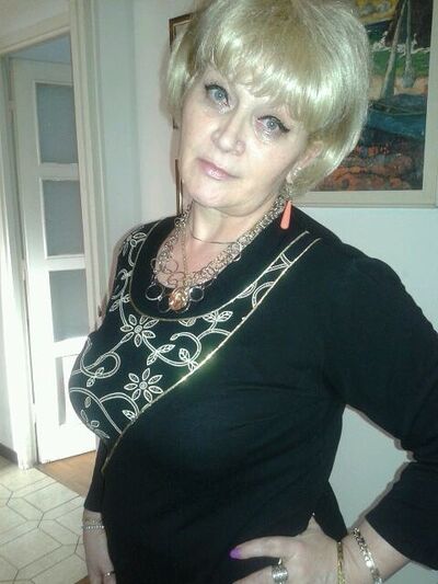  ,   Scarllet, 61 ,     , c 
