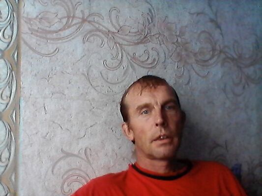  ,   Maksim, 47 ,   ,   