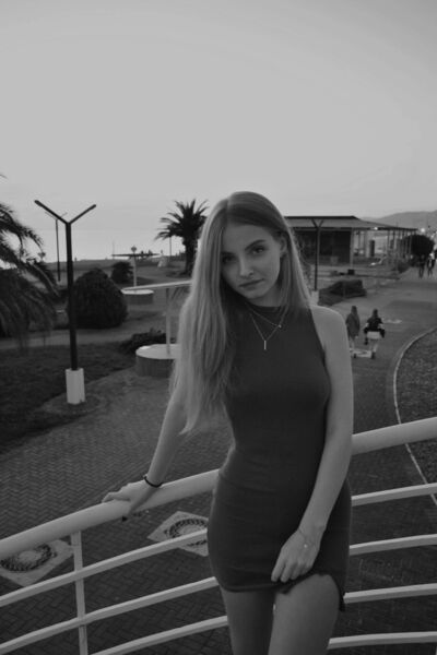  ,   Elen, 22 ,   ,   