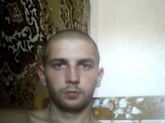 ,   Oleg, 34 ,   