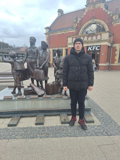  ,   Dumitru, 44 ,   ,   