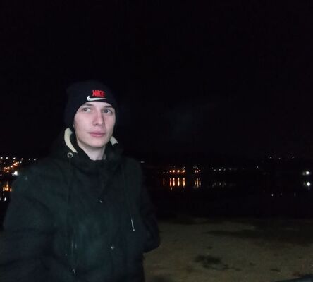  ,   Denis, 24 ,   