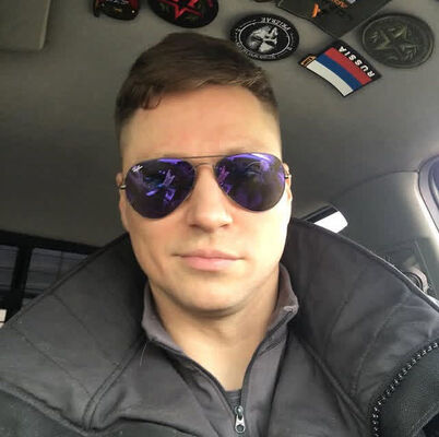  ,   Maxim, 48 ,   c 