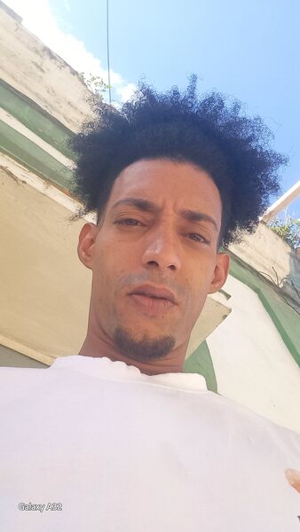  ,   Alex, 32 ,   ,   