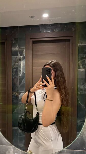  Cesme,   Selin, 21 ,   ,   