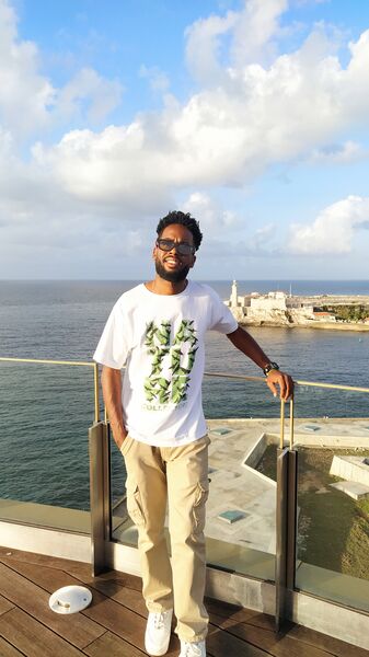  ,   Zamer, 29 ,   ,   