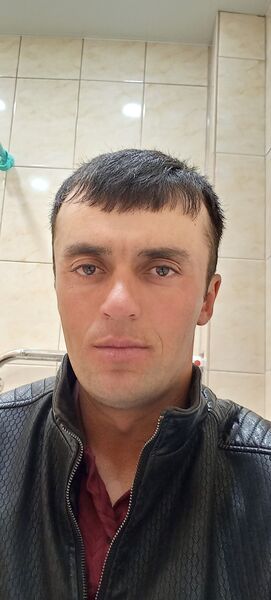   ,   Zachar, 31 ,   ,   