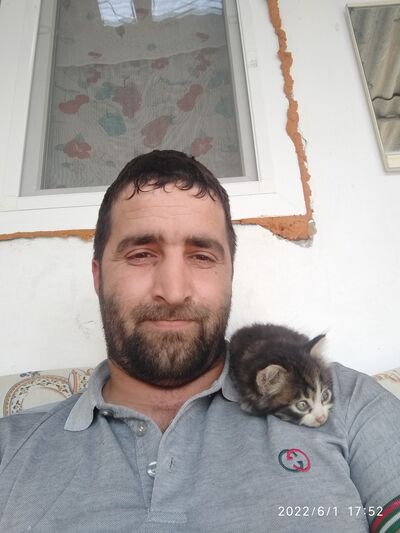  ,   Kamil, 40 ,   ,   