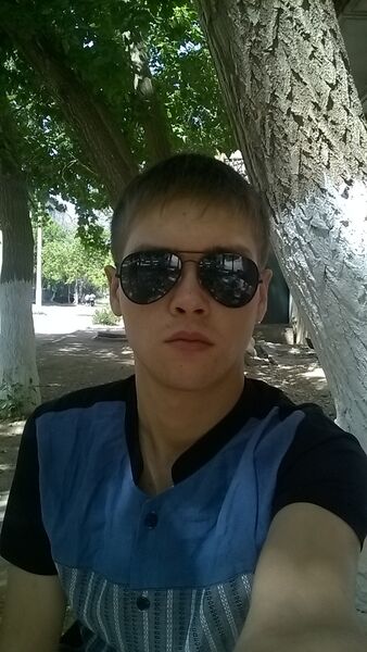  ,   Viktor, 31 ,   