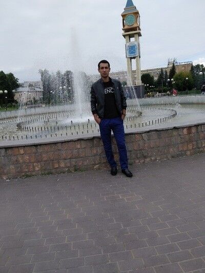  ,   Armen, 27 ,  