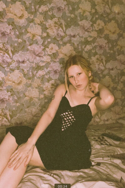  ,   Sayonaragirl, 22 ,   ,   , c 