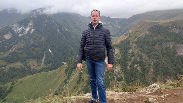  ,   Andrej, 41 ,   ,   , c 