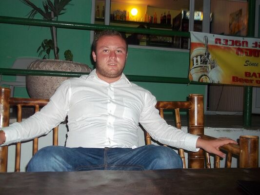  ,   Goga, 35 ,   