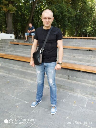  ,   Pavel, 39 ,   