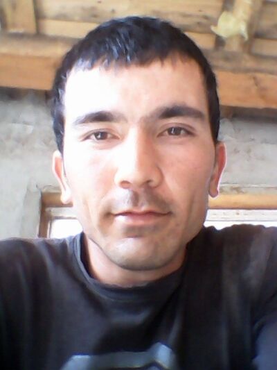  ,   Bek, 33 ,  